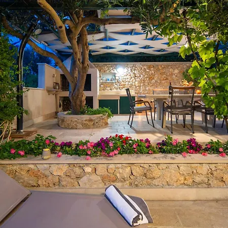 شقة Casa Ol'bol - Modern With Seaview And Private Large Backyard بول