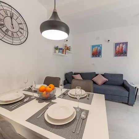 Apartment Casa Ol'bol - Modern With Seaview And Private Large Backyard