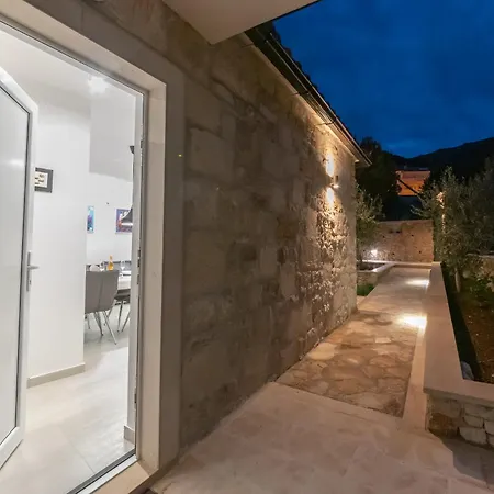 Casa Ol'bol - Modern With Seaview And Private Large Backyard Apartment *