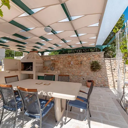 Casa Ol'bol - Modern With Seaview And Private Large Backyard Bol