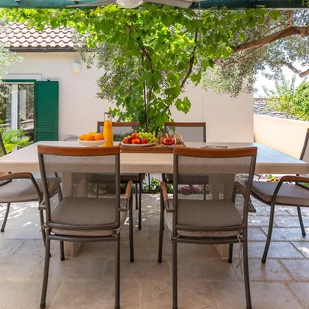 Casa Ol'bol - Modern With Seaview And Private Large Backyard Apartament