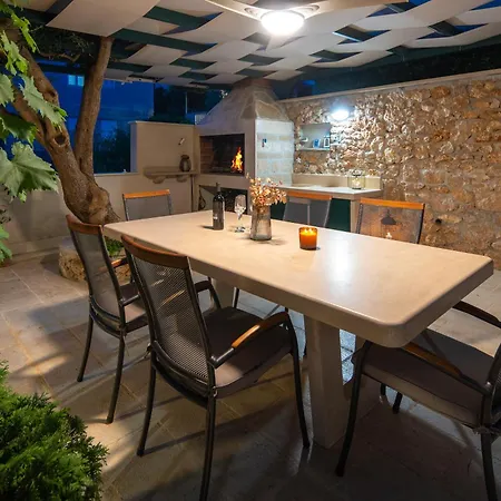Apartament Casa Ol'bol - Modern With Seaview And Private Large Backyard Bol