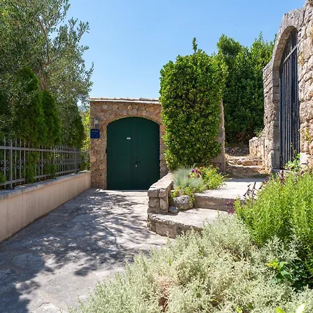 Casa Ol'bol - Modern With Seaview And Private Large Backyard Apartment