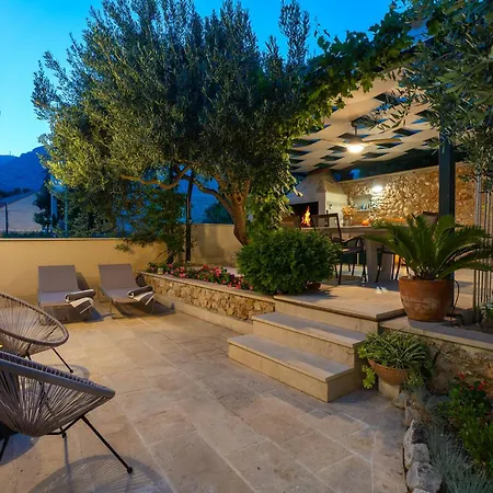Casa Ol'bol - Modern With Seaview And Private Large Backyard Daire Bol